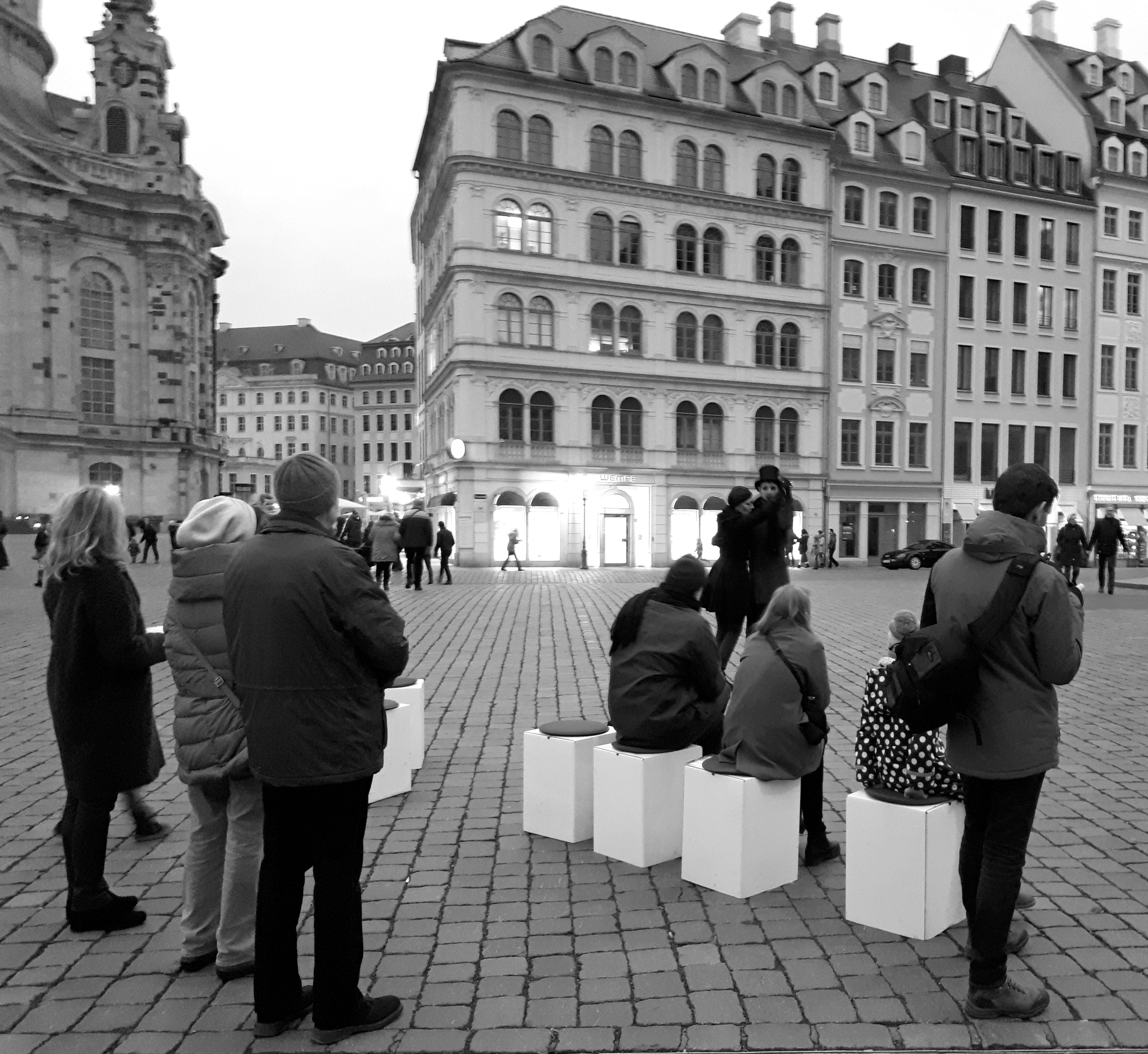 Performance "Spielt zum Tanz"