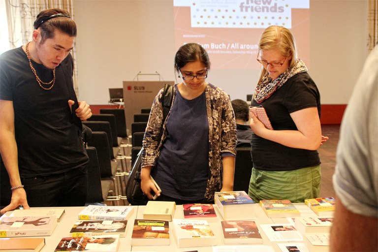 Rundum Buch / All around books Foto: Patrizia Di Benedetto